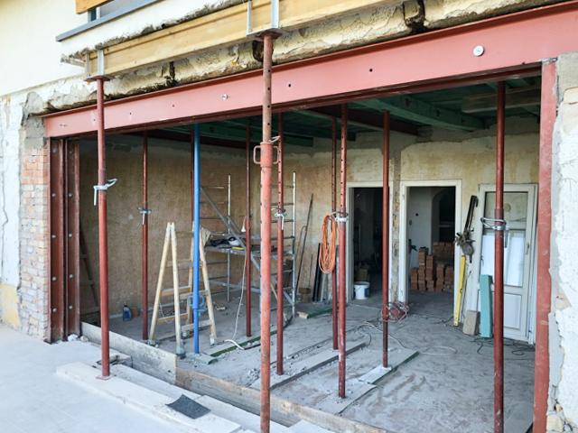 20C062C6-6612-49B4-9E8A-520F8F9CB69B