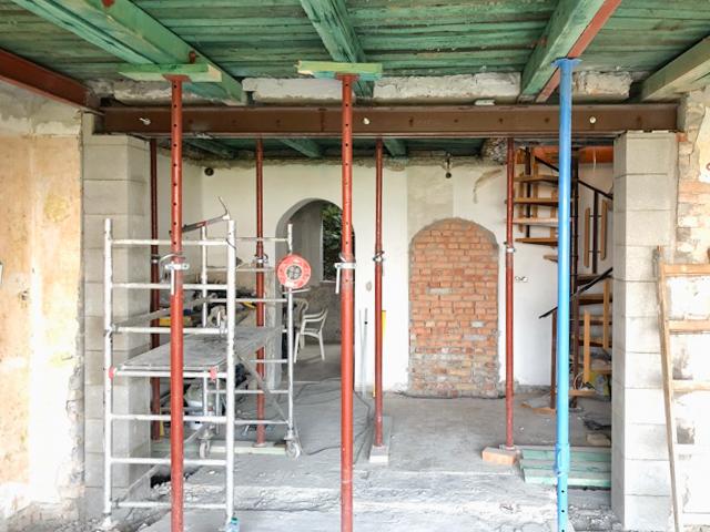 B0D160D0-B68C-41A5-8157-B000B2AA8F46