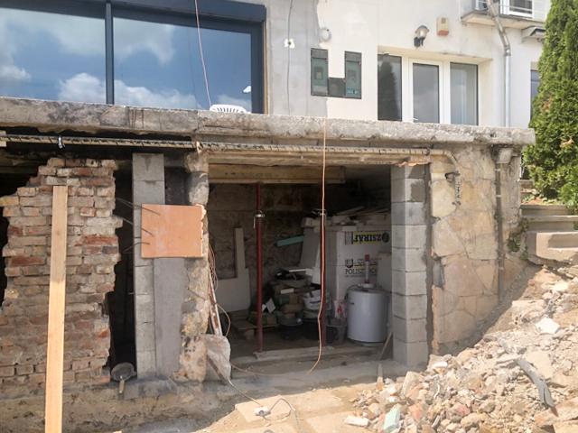 E778DF32-040E-422F-9B56-5F50C197B8AB